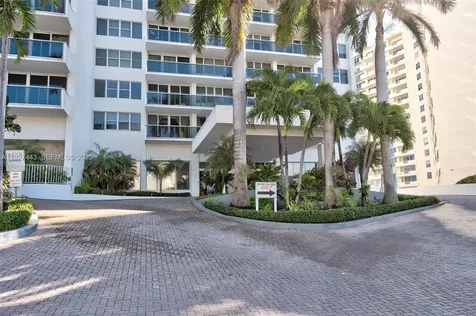 3140 S Ocean Drive Hallandale Beach FL 33009