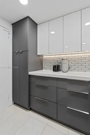 3140 S Ocean Drive Hallandale Beach FL 33009