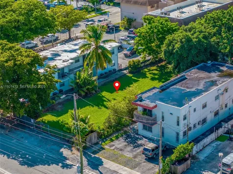 1872 NW 24th Street Miami FL 33142