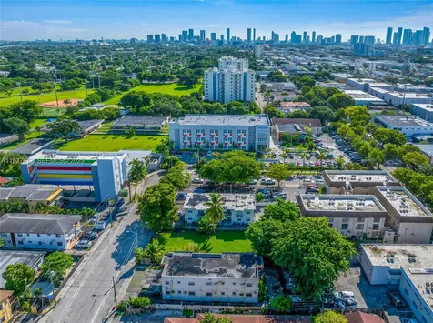 1872 NW 24th Street Miami FL 33142