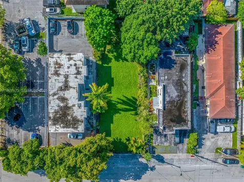 1872 NW 24th Street Miami FL 33142