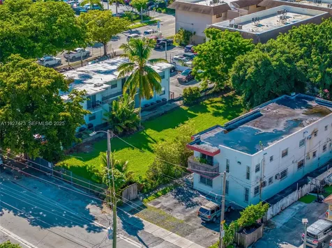 1872 NW 24th Street Miami FL 33142