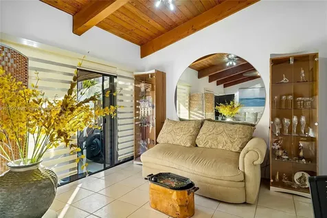 2669 S Parkview Drive Hallandale Beach FL 33009