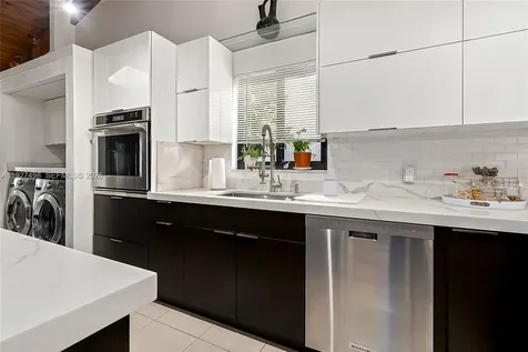 2669 S Parkview Drive Hallandale Beach FL 33009