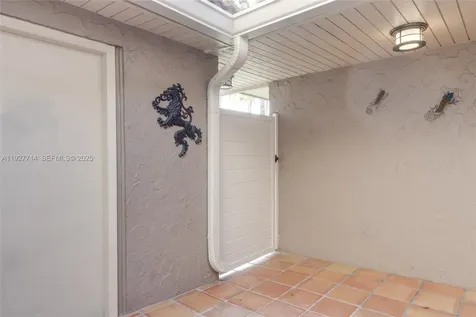500 Bonnie Brae Way Hollywood FL 33021