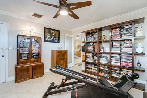 500 Bonnie Brae Way Hollywood FL 33021