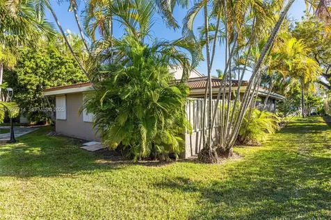 500 Bonnie Brae Way Hollywood FL 33021
