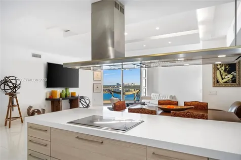 17301 Biscayne Boulevard North Miami Beach FL 33160