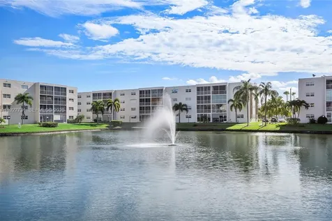 324 SE 10th Street Dania Beach FL 33004