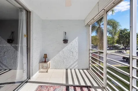 324 SE 10th Street Dania Beach FL 33004