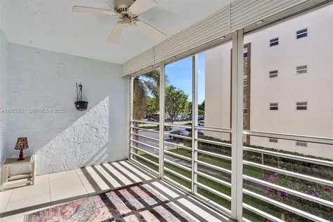 324 SE 10th Street Dania Beach FL 33004