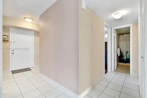 324 SE 10th Street Dania Beach FL 33004