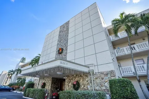 324 SE 10th Street Dania Beach FL 33004