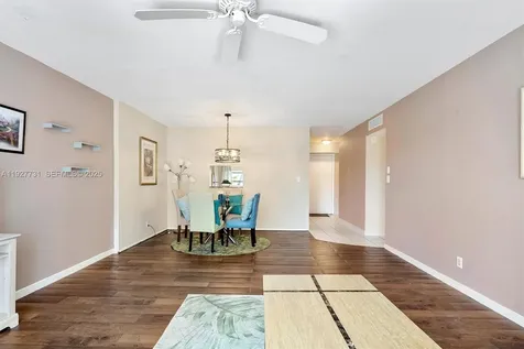 324 SE 10th Street Dania Beach FL 33004