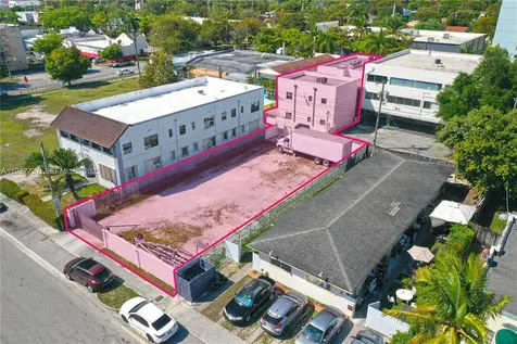 2268 SW 8th Street Miami FL 33135