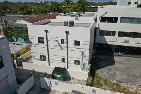 2268 SW 8th Street Miami FL 33135