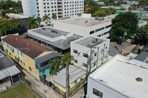 2268 SW 8th Street Miami FL 33135