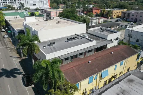 2268 SW 8th Street Miami FL 33135