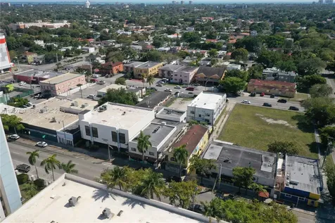 2268 SW 8th Street Miami FL 33135