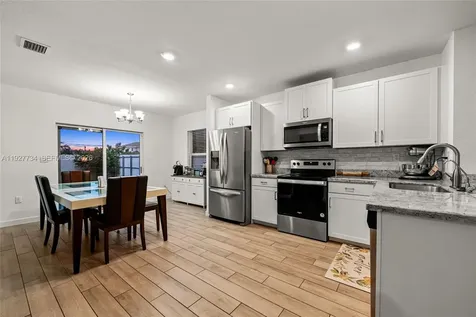 525 NE 6th Place Florida City FL 33034