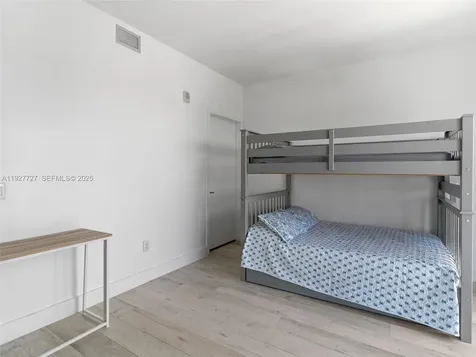 2900 NE 7th Avenue Miami FL 33137