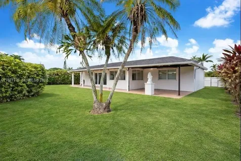 8952 SW 10th Terrace Miami FL 33174