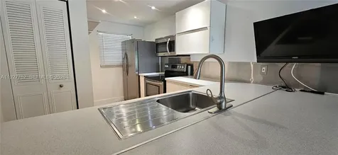 9450 Poinciana Place Davie FL 33324