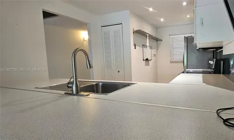 9450 Poinciana Place Davie FL 33324