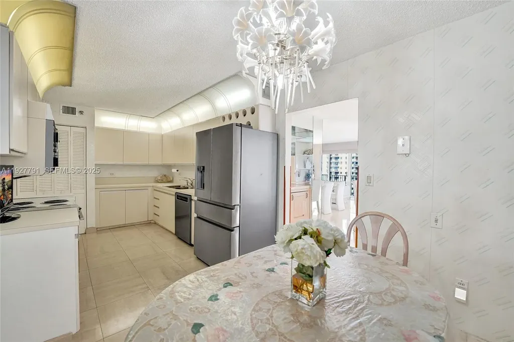 1201 S Ocean Drive Hollywood FL 33019