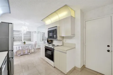 1201 S Ocean Drive Hollywood FL 33019