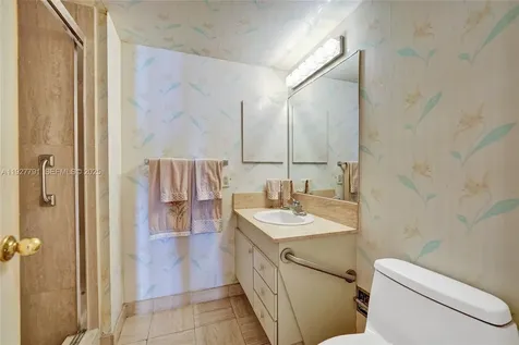 1201 S Ocean Drive Hollywood FL 33019
