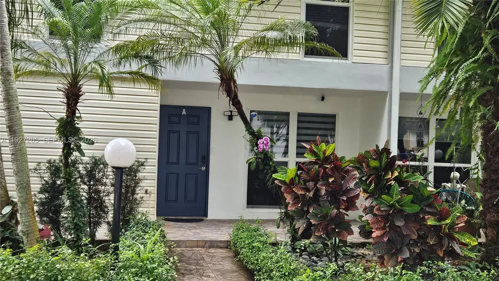 2750 N 34th Avenue Hollywood FL 33021