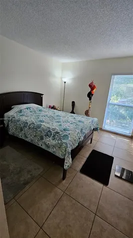 2750 N 34th Avenue Hollywood FL 33021