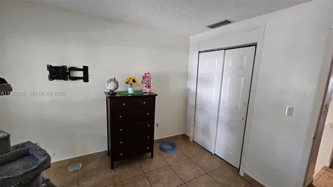 2750 N 34th Avenue Hollywood FL 33021