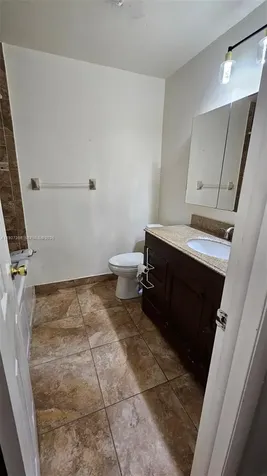2750 N 34th Avenue Hollywood FL 33021