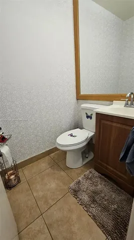 2750 N 34th Avenue Hollywood FL 33021
