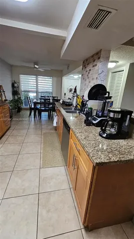 2750 N 34th Avenue Hollywood FL 33021