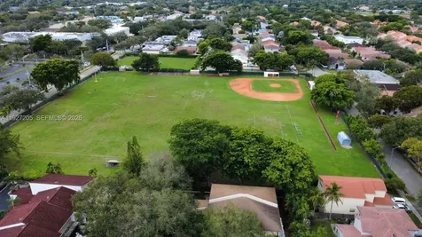 2750 N 34th Avenue Hollywood FL 33021
