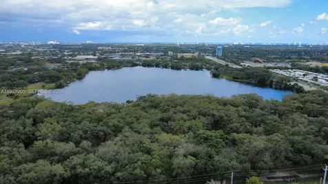 2750 N 34th Avenue Hollywood FL 33021
