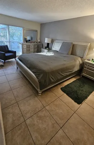 2750 N 34th Avenue Hollywood FL 33021