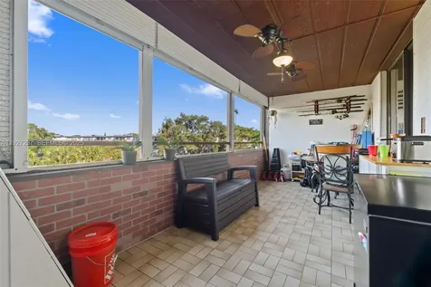661 NE 195th Street Miami FL 33179