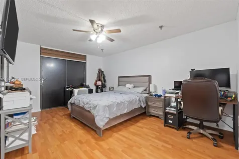 661 NE 195th Street Miami FL 33179