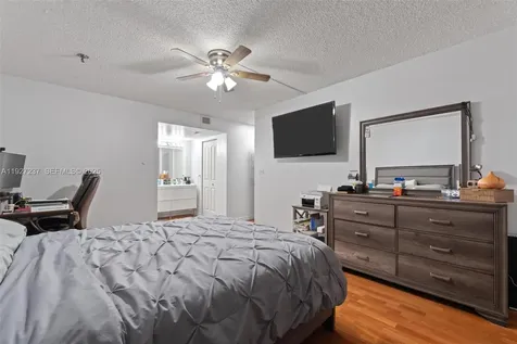 661 NE 195th Street Miami FL 33179