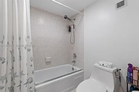 661 NE 195th Street Miami FL 33179
