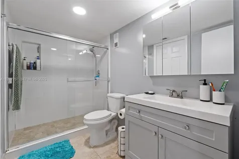 661 NE 195th Street Miami FL 33179