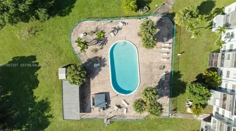 661 NE 195th Street Miami FL 33179