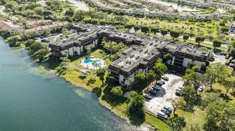 661 NE 195th Street Miami FL 33179