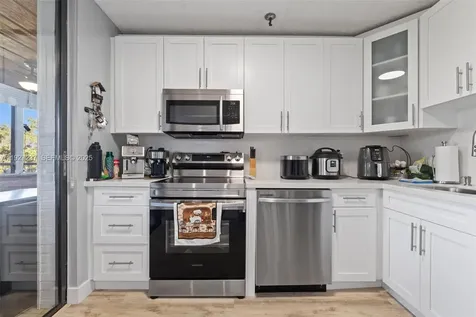661 NE 195th Street Miami FL 33179