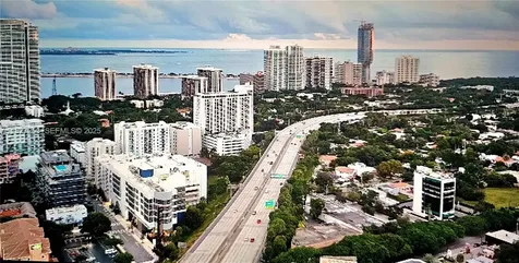 364 SW 11th Street Miami FL 33130