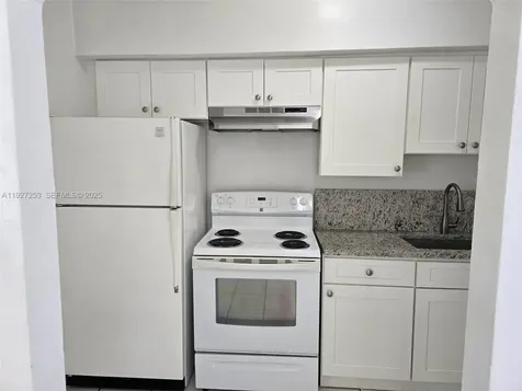 364 SW 11th Street Miami FL 33130